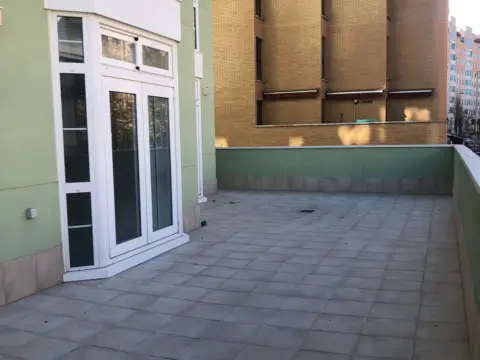 Piso en calle de Hernando de Acuña