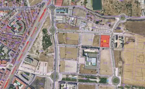 Terreno en calle Universo