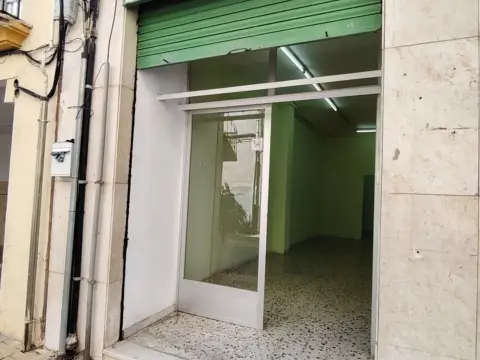 Local comercial en calle Nogalte