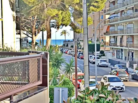 Ático en Avinguda del Mediterrani, 12