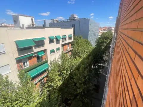 Piso en Avenida del Rey Santo
