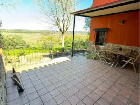 Chalet en Área Rural-Valverde-Las Casas