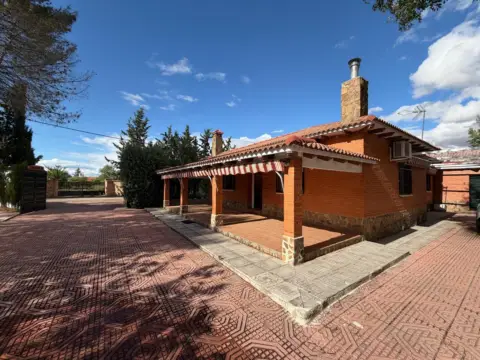 Chalet rústico en Miguelturra