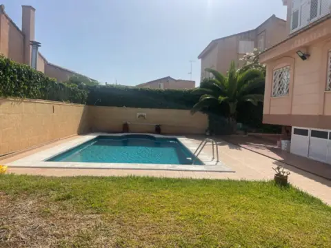 Casa en calle Jardin Valenciano