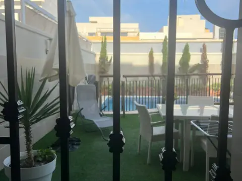 Chalet adosado en calle José Luis Fernández de La Torre