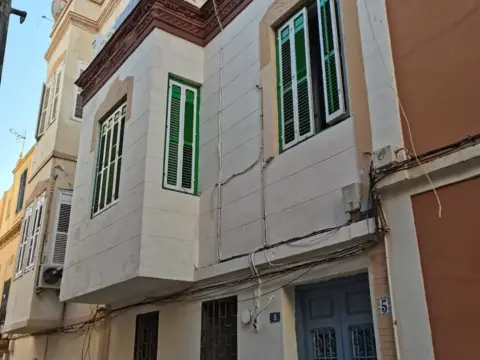 Edificio en calle de Teruel