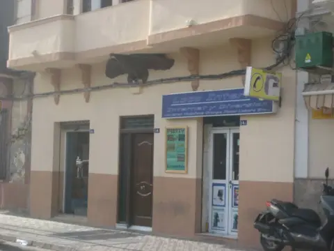 Local comercial en Avenida de la Duquesa Victoria