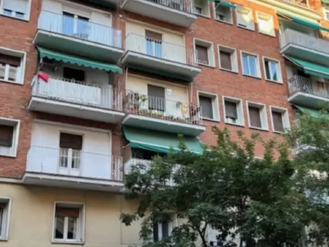 Piso en calle de Ferraz