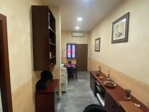 Local comercial en Plaza de San Juan de Covas