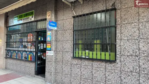 Local comercial en Plaza de San Juan de Covas