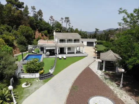 Casa en Carrer dels Avets, 10