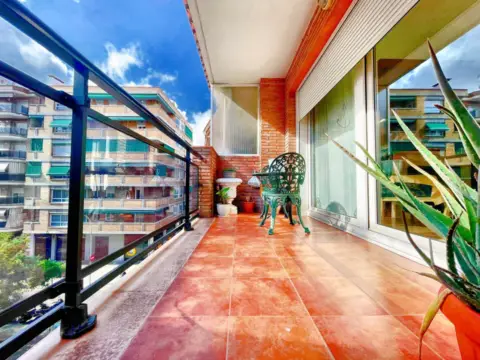 Ático en Carrer del Pintor Togores