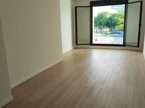 Piso en Avenida de Las Ciencias-Emilio Lemos