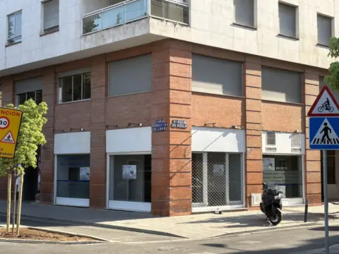 Local comercial en calle Virgen de Regla, 1