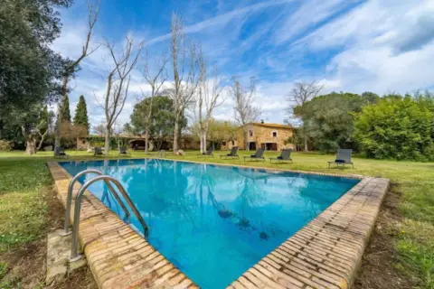 Chalet rústico en Veïnat de Penedès