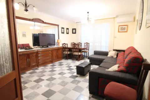 Piso en calle de Jorge Guillén