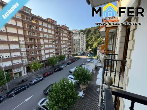 Dúplex en calle de Menéndez Pelayo, 44