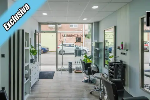 Local comercial en Avenida de Conde Albox, 10
