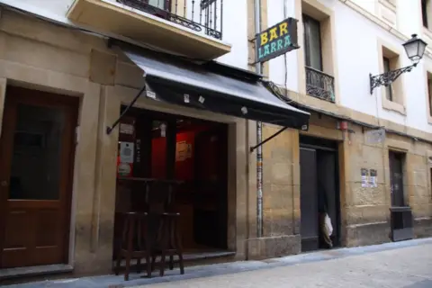 Local comercial en calle de Juan de Bilbao, 4