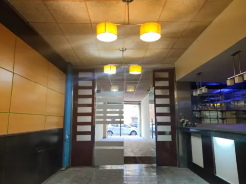 Local comercial en Carretera de Cardona, 54