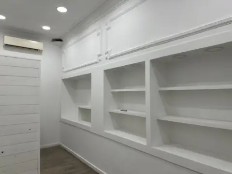 Local comercial en Carrer del Born