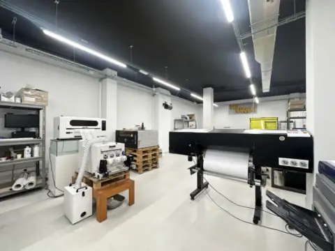 Local comercial en Carrer de l'Alcalde Armengou, 24