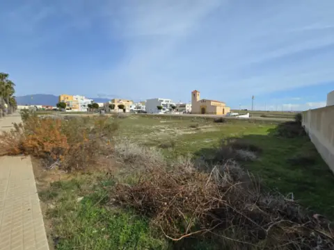 Terreno en calle Bahia, 10