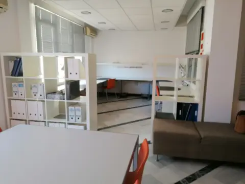 Oficina en Bulevar de El Ejido, 218