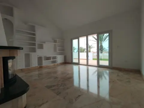 Chalet unifamiliar en calle de la Gaviota