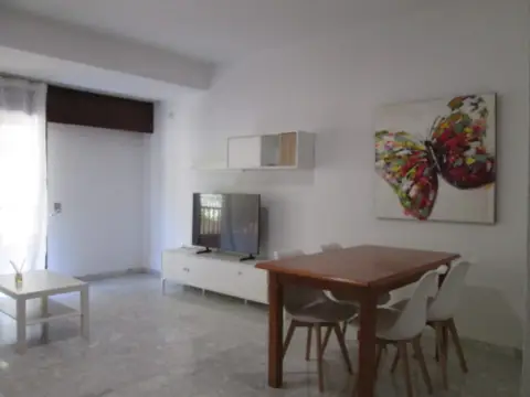 Piso en Avenida Divina Pastora