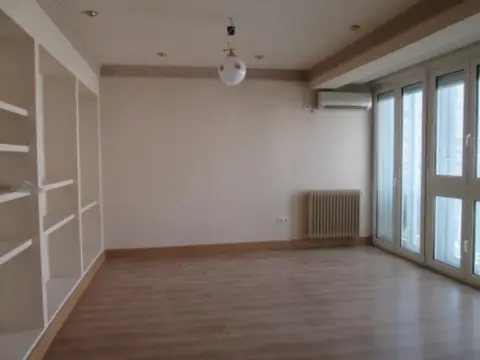 Piso en Avenida de la Constitución