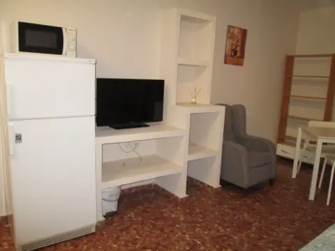 Estudio en calle Doctor Guirao Gea