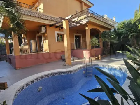 Casa en Cortijo de Mena