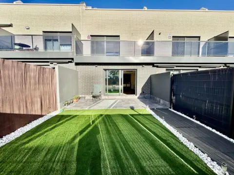 Casa adosada en Mutxamel