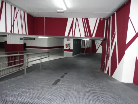 Garaje en calle de la Fuente