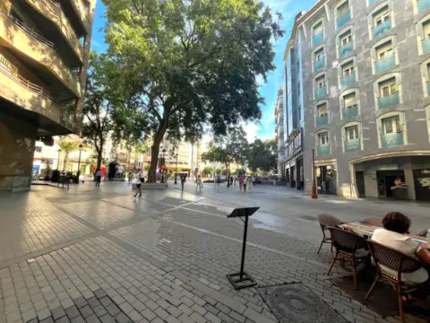 Local comercial en calle Tres de Agosto