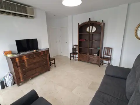 Piso en calle Rascón