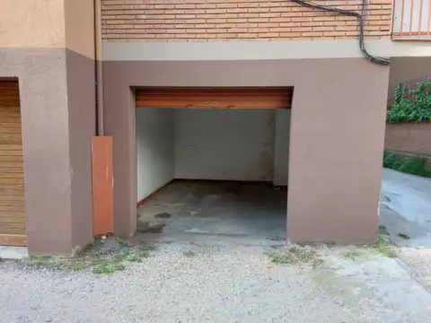 Garage in Carrer de Capellades