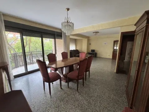 Piso en Rey Don Jaime