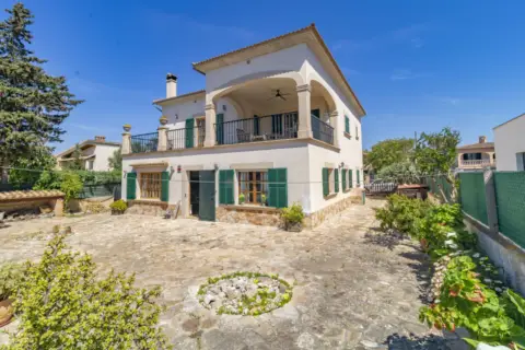 Chalet unifamiliar en Badia Blava-Badia Gran-Tolleric