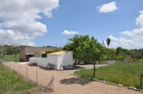 Casa rústica en Carretera Vella Inca