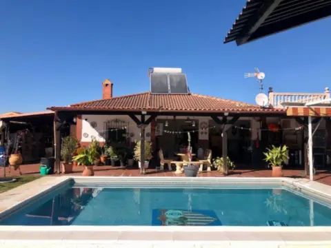 Chalet en Carmona