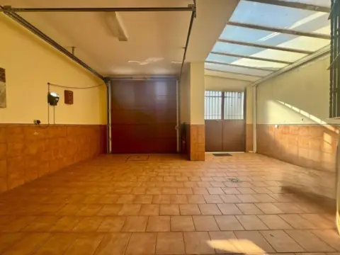 Casa adosada en Mairena del Alcor