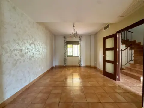 Casa adosada en El Prior