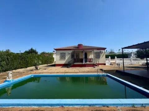 Chalet rústico en Extrarradio