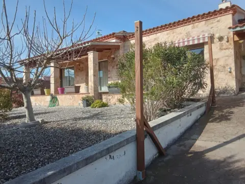 Casa en Carrer de l'Univers