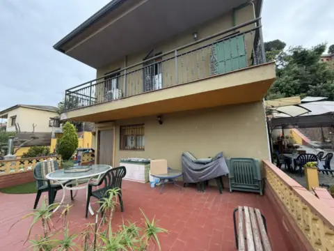 Casa en Carrer de la Serra del Cadí, 1