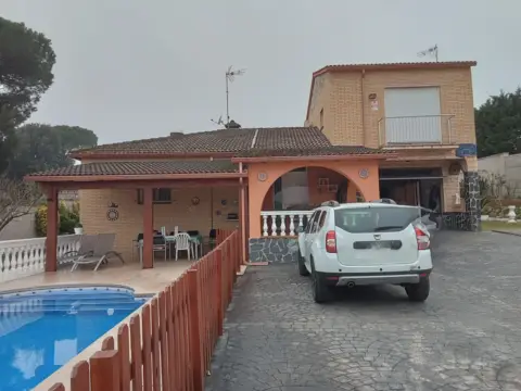 Casa en Carrer de l'Univers, 1