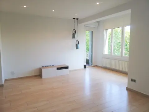 Piso en Plaça Poeta Marquina