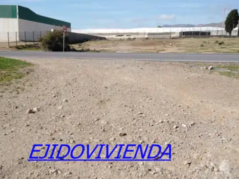 Terreno en Tarambana